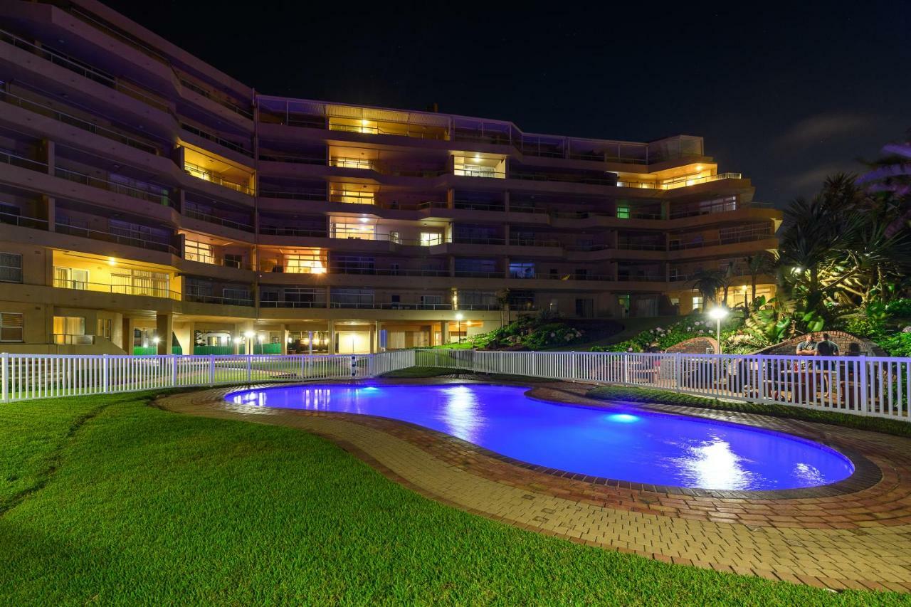 Sands Beach Breaks Luxury Beach Front Баллито Экстерьер фото